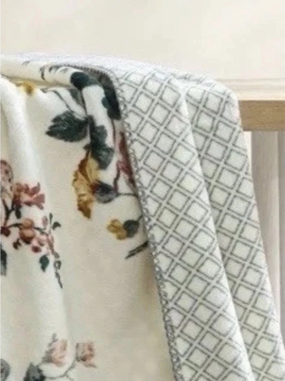 Laura Ashley ~ Rosemore Tan Floral Reversible Coco Flannel Throw Blanket 50 X 70